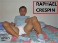 Raphael crespin avec sa couche culotte et sa tA tine